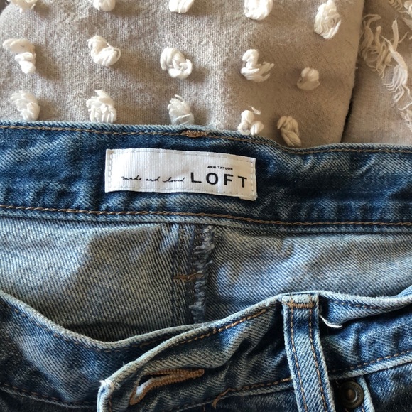 Distressed Loft Boyfriend jeans - Picture 2 of 3